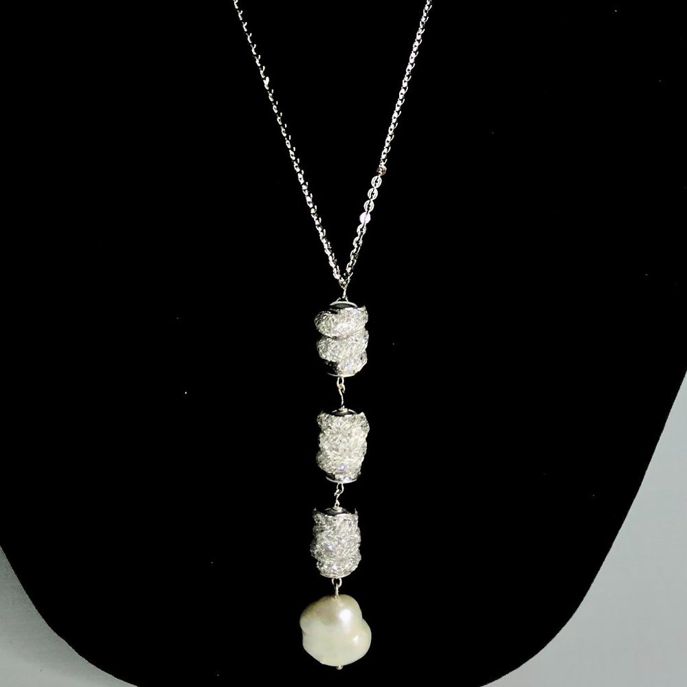 Stainless steel chain with Swarovski barreled